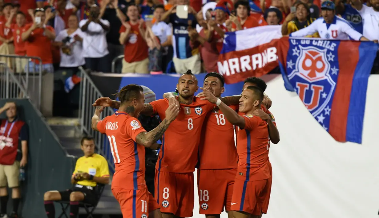 Cile mengalahkan Panama 4-2 dalam laga Grup D Copa America Centenario 2016 di Stadion Lincoln Financial Field, Philadelphia, AS, (15/6/2016). (AFP/Don Emmert)