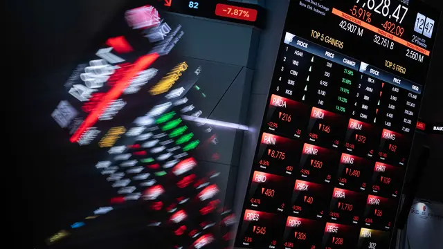 Sempat Terseok hingga Kena Trading Halt, IHSG Sedikit Membaik pada Penutupan Perdagangan Hari Ini