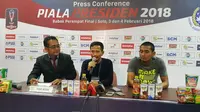 Djadjang Nurdjaman semringah setelah PSMS Medan lolos ke semifinal Piala Presiden 2018. (Bola.com/Zulfirdaus Harahap)