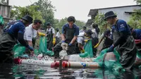 BRI Peduli melaksanakan aktivasi bersih-bersih sungai dan edukasi lingkungan di Tukad Badung yang terletak di Desa Pemogan, Denpasar Selatan, Provinsi Bali.