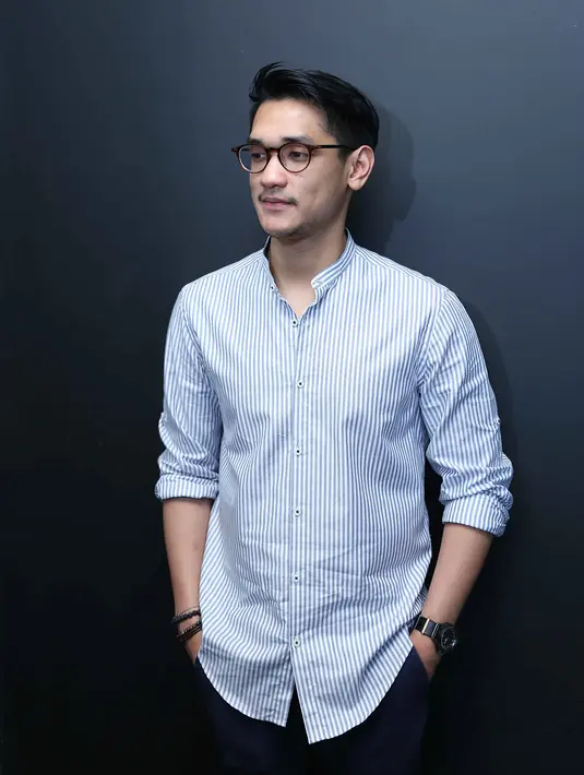 Seringnya bertukar pikiran dengan Rossa, hingga akhirnya muncul bakat baru Afgan dalam bermusik. Tidak hanya sebagai penyanyi, tapi juga sebagai pencipta lagu. (Nurwahyunan/Bintang.com)