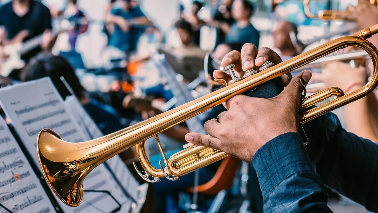 Ilustrasi Terompet Orkestra (Unsplash)