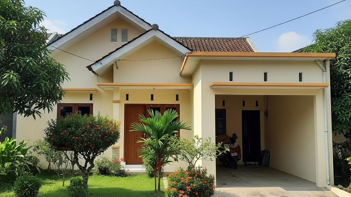 9 Desain Rumah Ada Garasi Mobil di Perumahan, Minimalis &amp; Fungsional