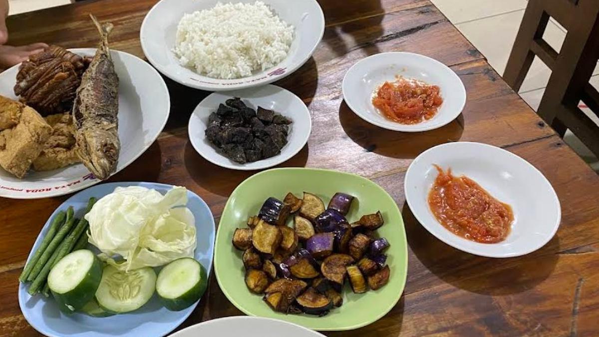 7 Rekomendasi Nasi Sambal di Semarang, Tonjolkan Cita Rasa Pedas