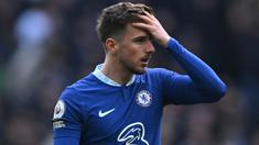 Terseoknya performa Chelsea musim 2022/2023 ini, khususnya di Liga Inggris membuat beberapa penggawa The Blues mengalami penurunan nilai pasar, yang memang barometernya ditentukan oleh penampilan sang pemain bersama klub yang dibelanya. Menurut situs transfermarkt, ada 6 pemain Chelsea yang mengalami penurunan nilai pasar terbesar yang disusun per 16 Maret 2023. Siapa sajakah mereka? Berikut daftar lengkapnya. (AFP/Justin Tallis)