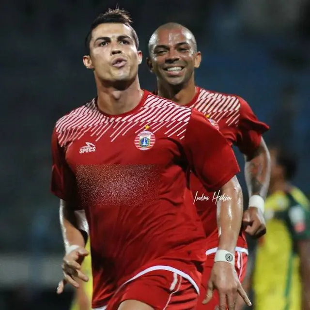 6 Editan Foto Pemain Persija Jakarta Ini Kreatif Sekaligus Kocak