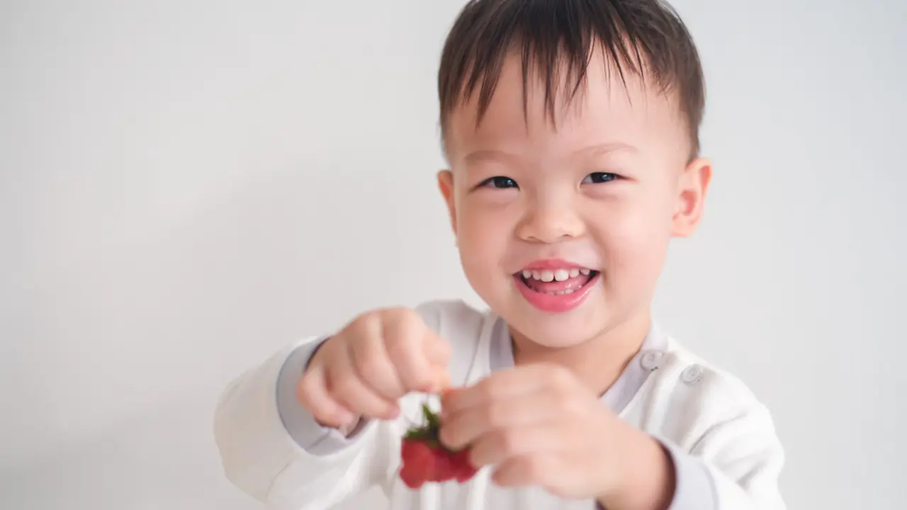 Anak makan