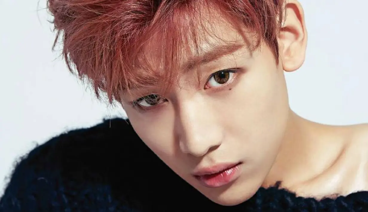 Bambam GOT7 memang punya wajah yang menggemaskan. Ia terlihat semakin menggemaskan dengan pipinya yang chubby. (Foto: Allkpop.com)