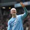 Erling Haaland merayakan gol hattricknya, yakni gol keempat Manchester City saat menghadapi Liverpool di perempat final Piala FA di Etihad Stadium, Sabtu, 4 April 2026. (AFP/Darren Staples)