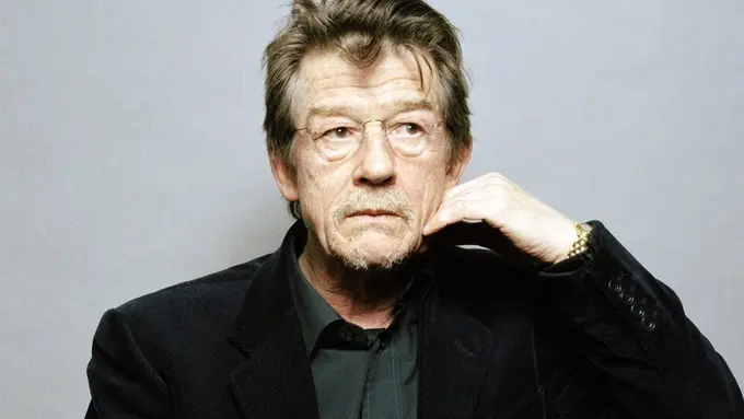 [Bintang] John Hurt
