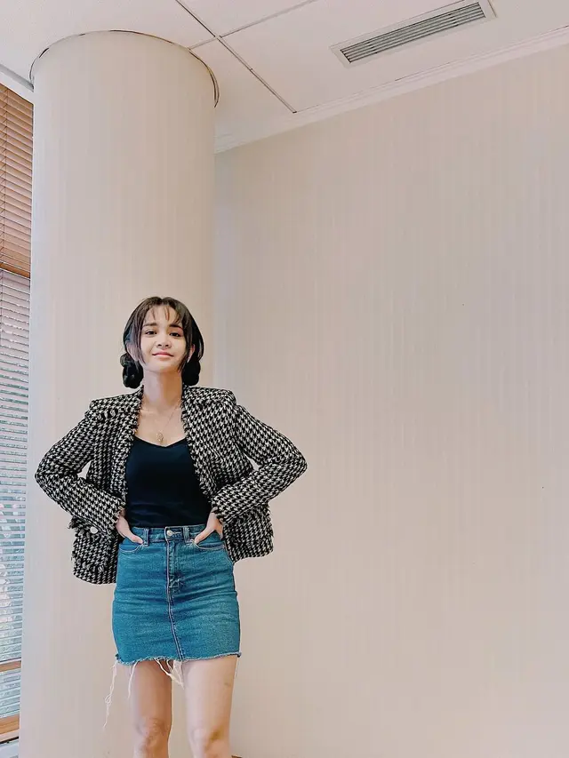 6 Potret Terbaru Michelle Ziudith dengan Rambut Berponi, Disebut Makin Imut