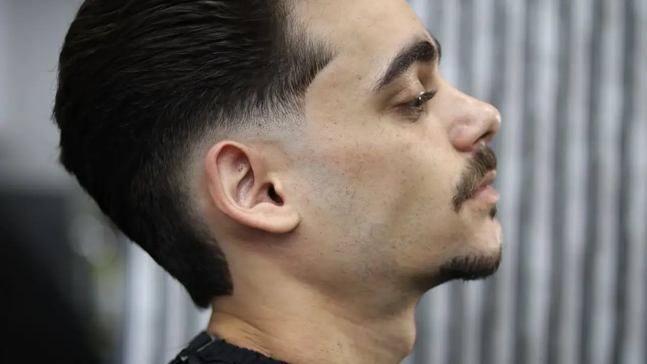 8 Model Rambut Burst Fade Terbaru 2025, Bikin Tampilan Makin Fresh