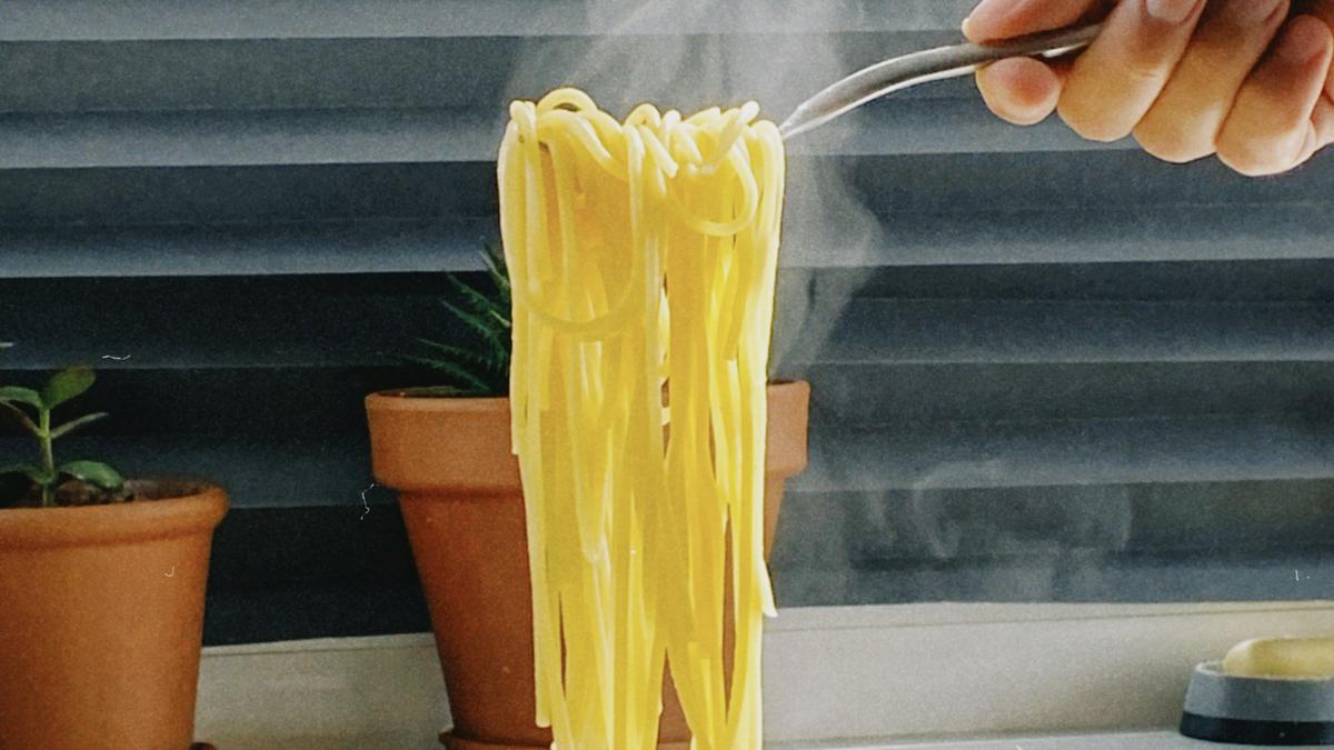 Sahur Makan Mie Apakah Boleh? Ini 6 Efek Mengejutkan Bagi Tubuh Saat Puasa