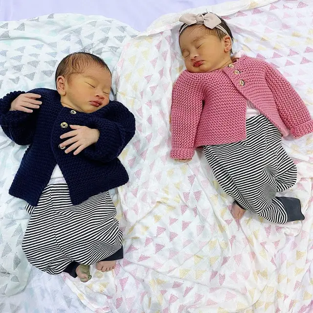 Pemotretan Anak Kembar Syahnaz Ini Bikin Gemes