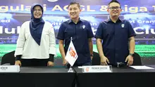 PT Liga Indonesia Baru (LIB) mengadakan Press Conference Club Licensing Cycle 2024/2025 di Menara Mandiri 2 Lantai 19, Jakarta. Acara tersebut dihadiri oleh Direktur Utama PT Liga Indonesia Baru, Ferry Paulus, Direktur Operasional PT Liga Indonesia, Asep Saputra dan Ketua  Club Licensing, Essy Asiah. (Abdul Aziz/Bola.com)