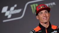 Pembalap Aprilia, Aleix Espargaro. (LLUIS GENE / AFP)