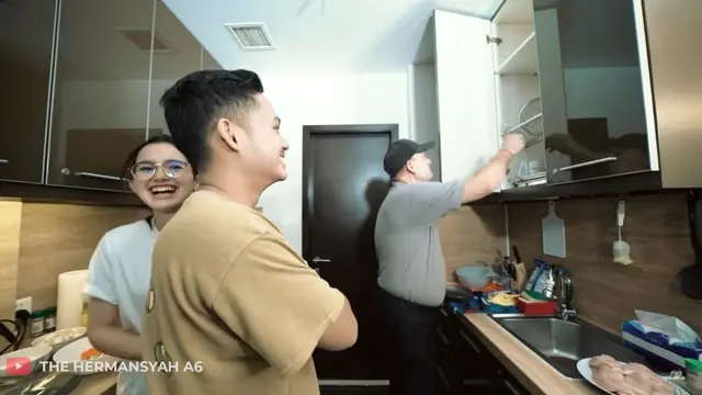 Sentuhan Dekoratif Dapur Sarah Menzel