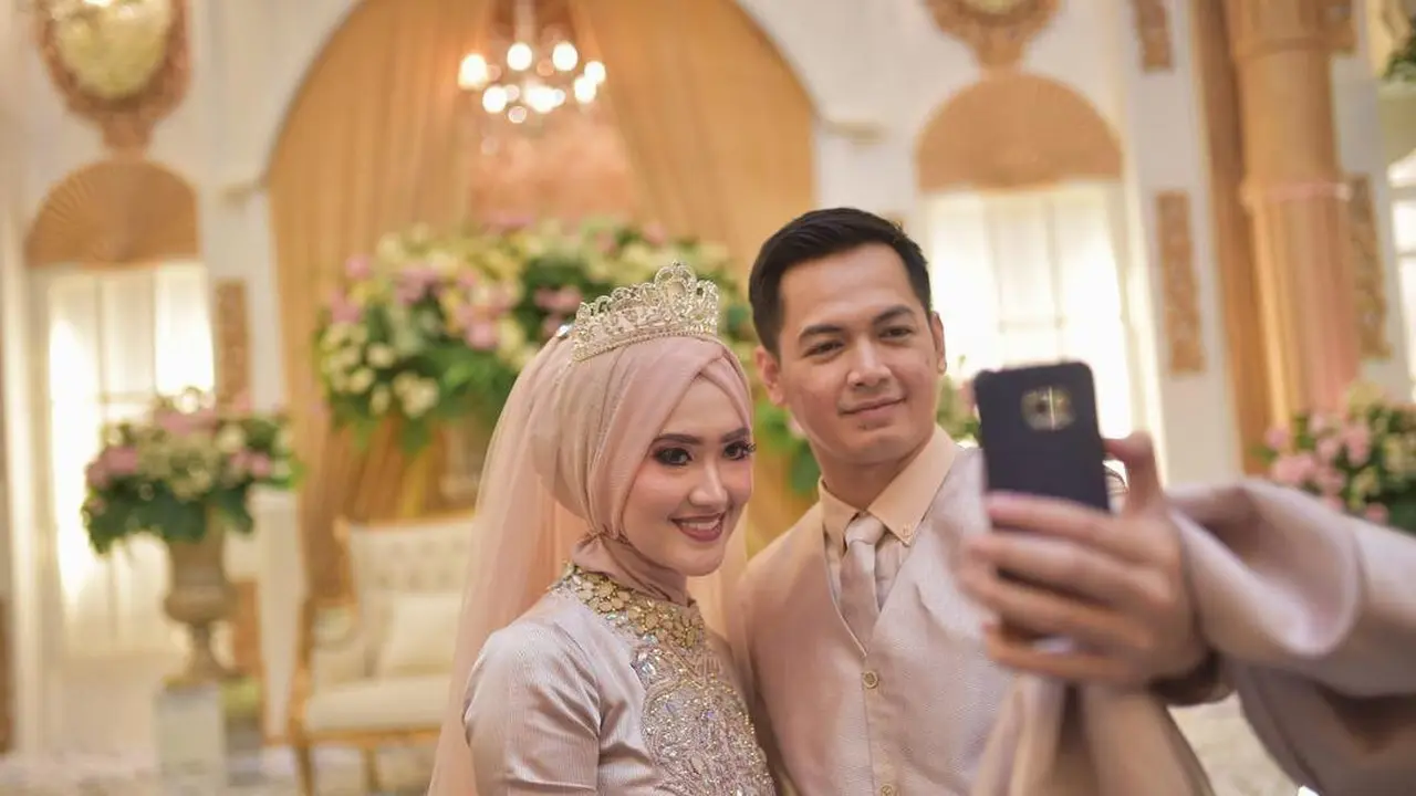 [Bintang] Tommy Kurniawan dan Lisya Nurrahmi