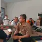 Pelatihan membuat keset bagi teman netra. Foto: Tangkapan layar Youtube Netralitas Iksan.