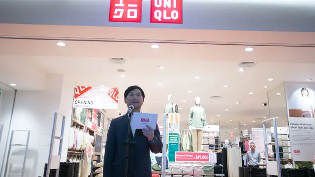 President Director PT Fast Retailing Indonesia (UNIQLO Indonesia) Naoki Kamogawa, di pembukaan toko pertama UNIQLO di Cirebon. [Foto: Uniqlo]
