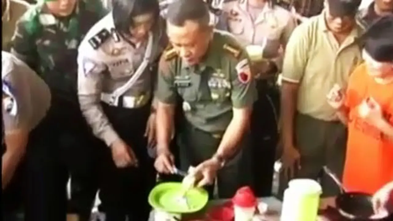 Polisi-TNI-Lomba-Masak