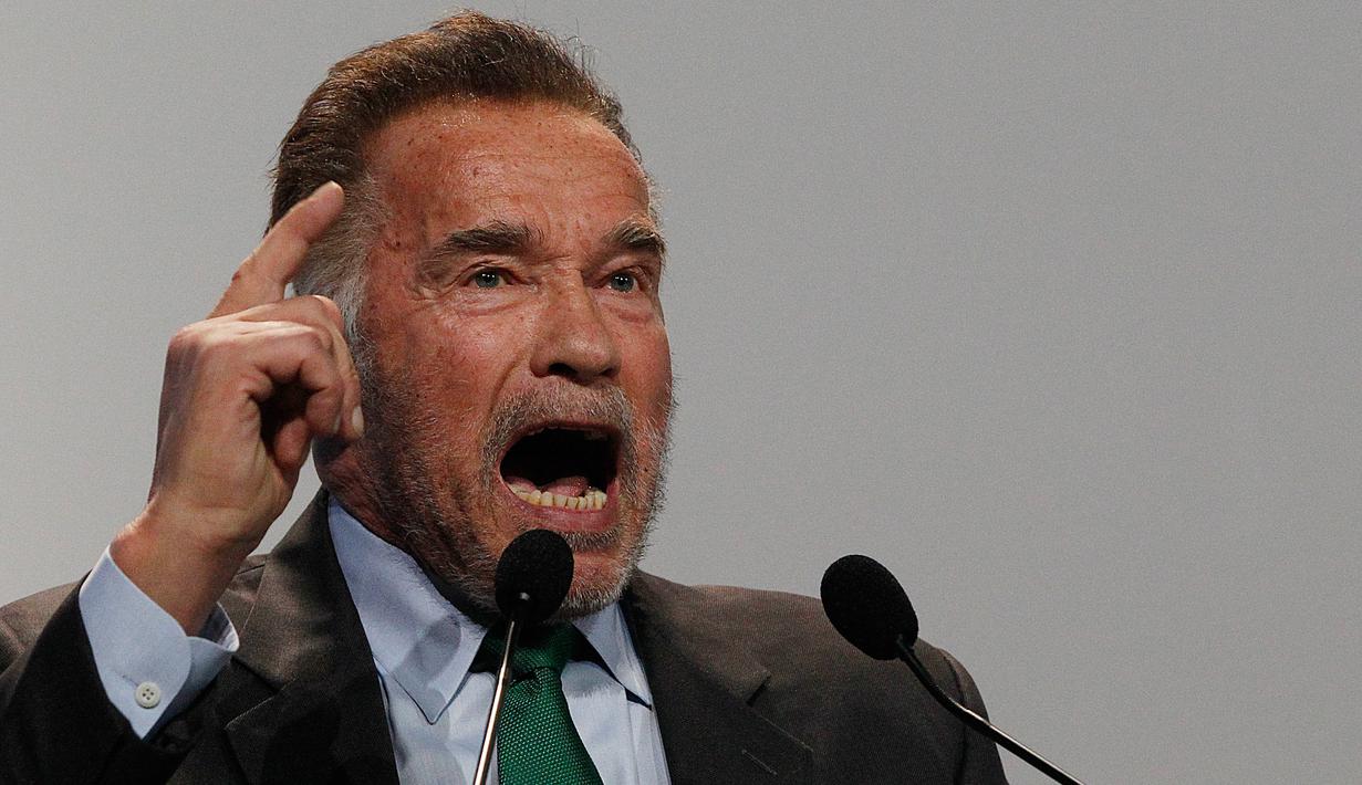 Aktor Arnold Schwarzenegger saat menjadi pembicara dalam Konferensi Perubahan Iklim PBB COP24 di Katowice, Polandia (3/12). (AFP Photo/Janek Skarzynski)