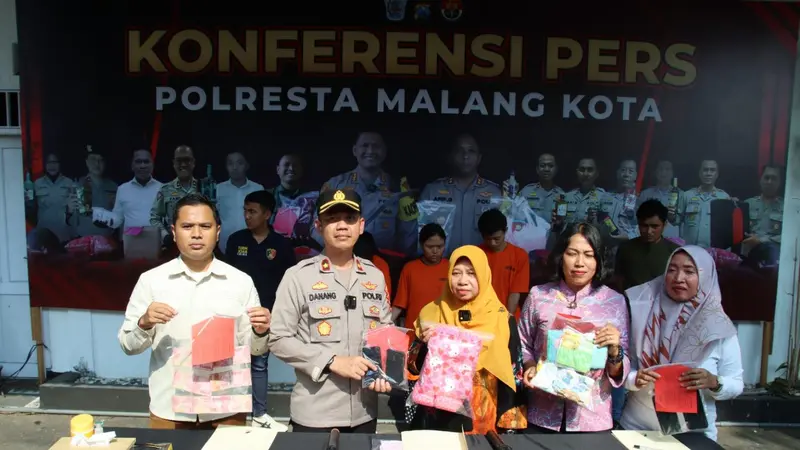 Polisi membongkar praktik perdagangan bayi di Malang. (Istimewa)