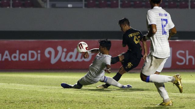 Arema FC Vs PSIS di Piala Menpora.