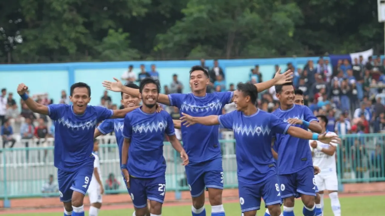 PSCS Cilacap, Persib Bandung