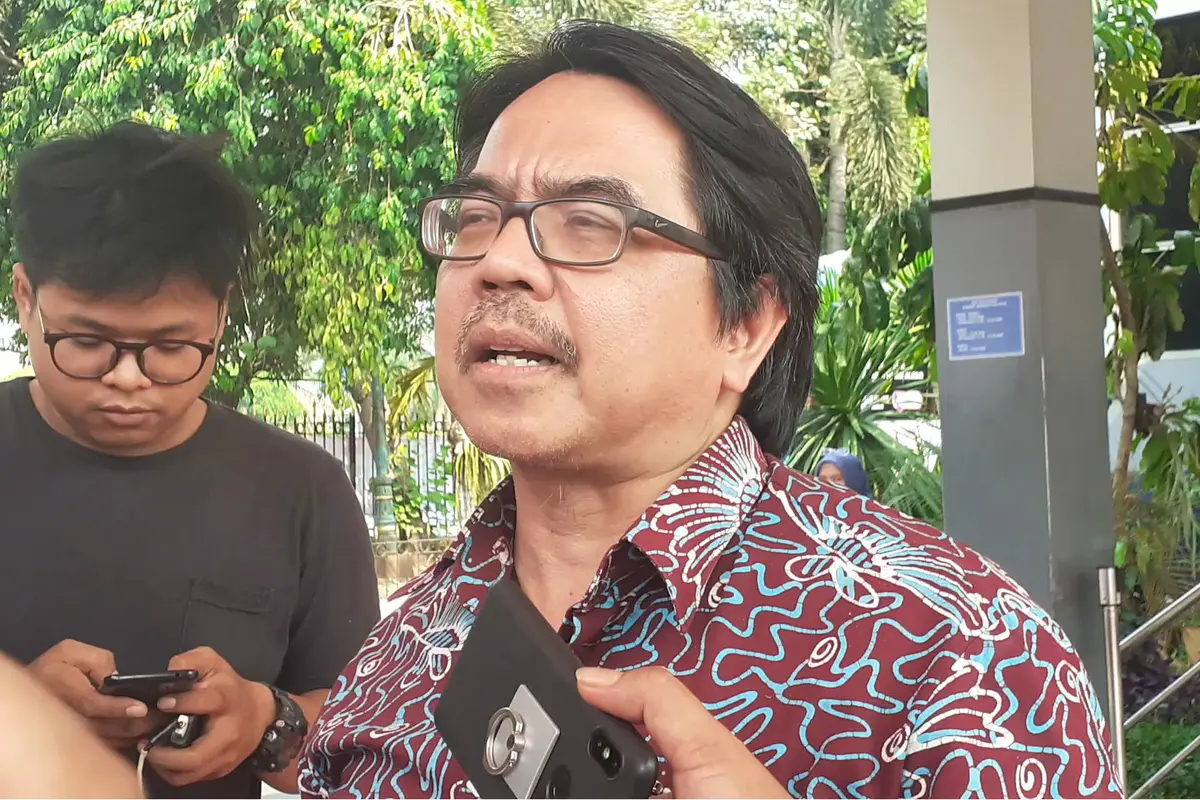 Dosen UI Ade Armando mendatangi Polda Metro Jaya.