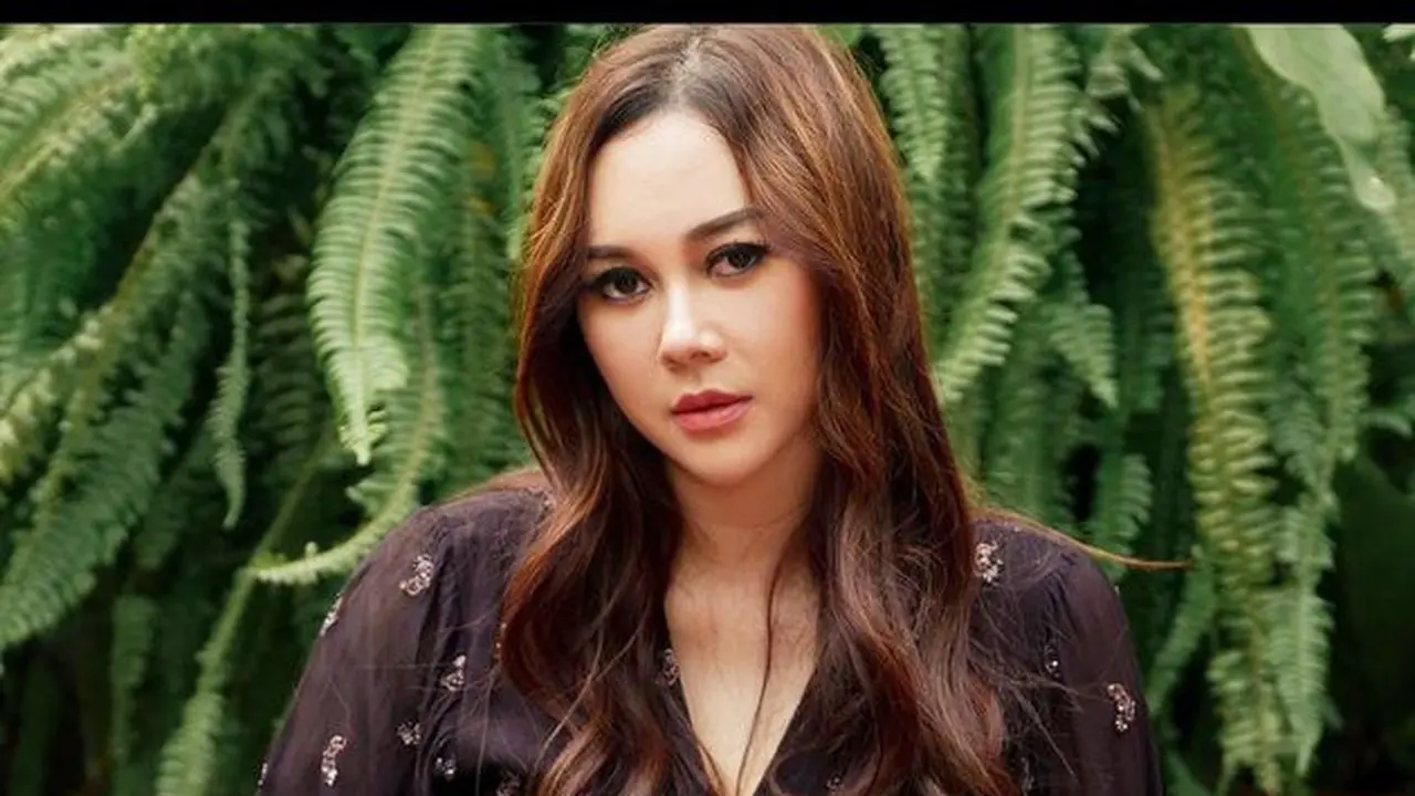 [Fimela] Aura Kasih
