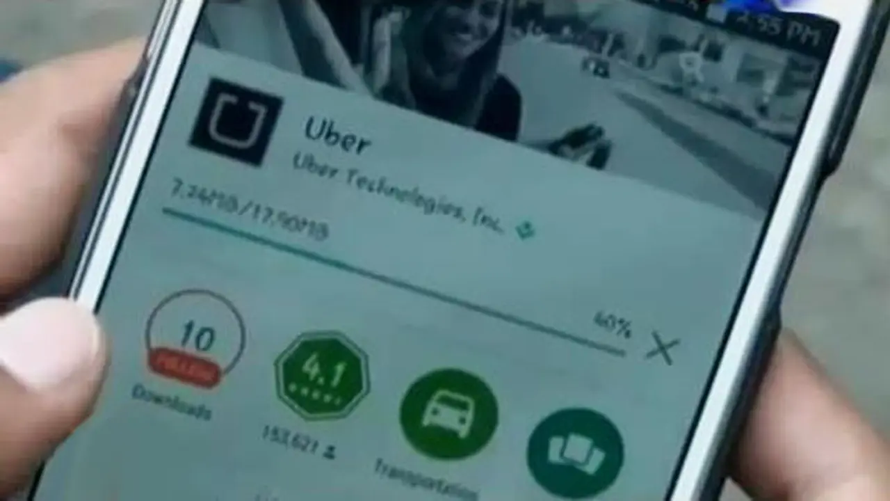  Taksi Online Menuai Kontroversi di Masyarakat