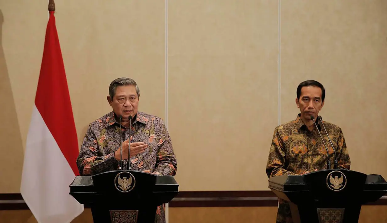 Presiden SBY dan presiden terpilih Joko Widodo memberikan keterangan pers bersama, seusai pertemuan empat mata, di Laguna Resort and Spa, Nusa Dua, Bali, Rabu (27/8/14). (foto: abror/presidenri.go.id)
