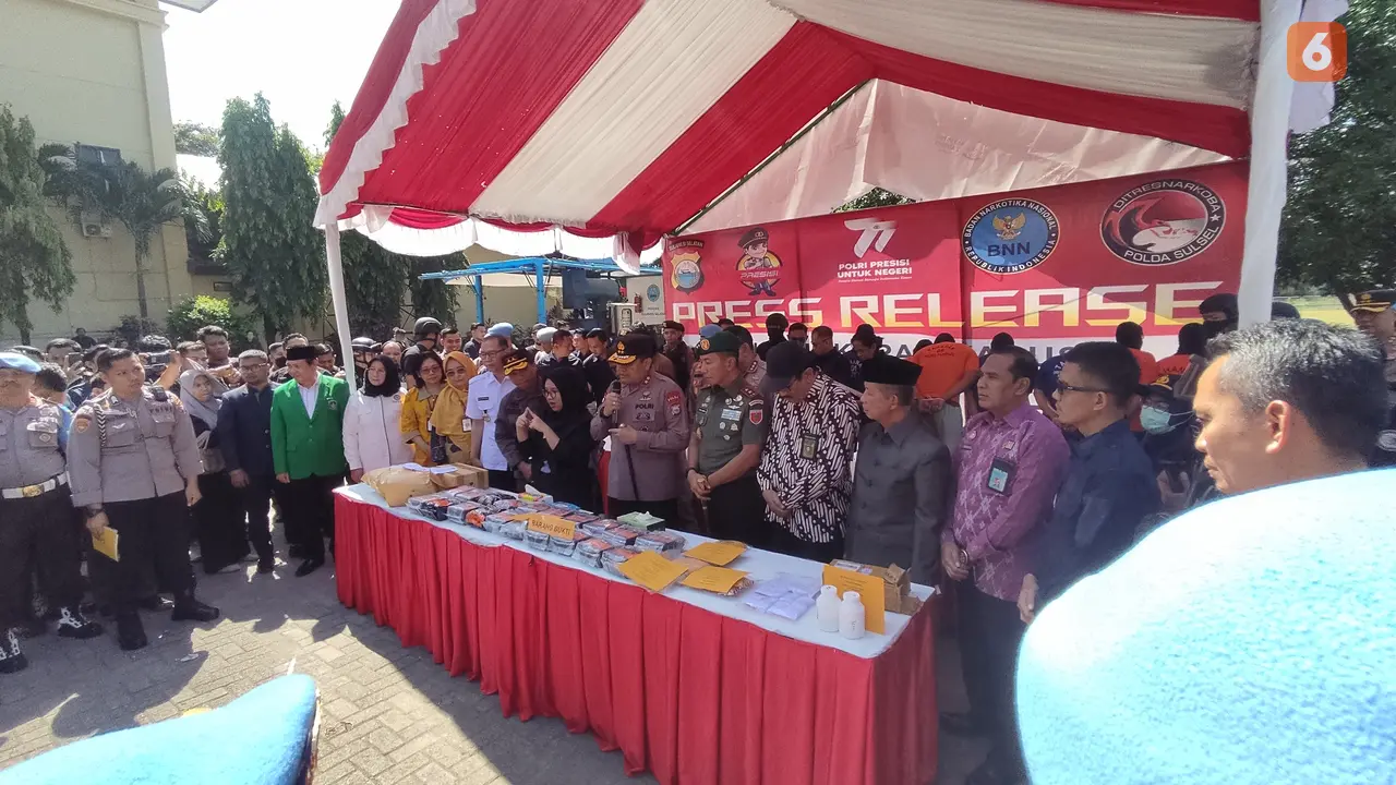Press Release Pengungkapan narkoba di Polda Sulsel (Liputan6.com/Fauzan)