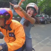 Adegan dalam sitkom Ok-Jek. Foto: via twitter