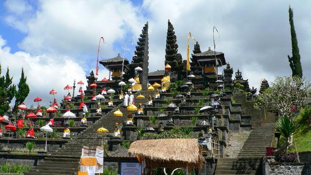 Image result for pura besakih