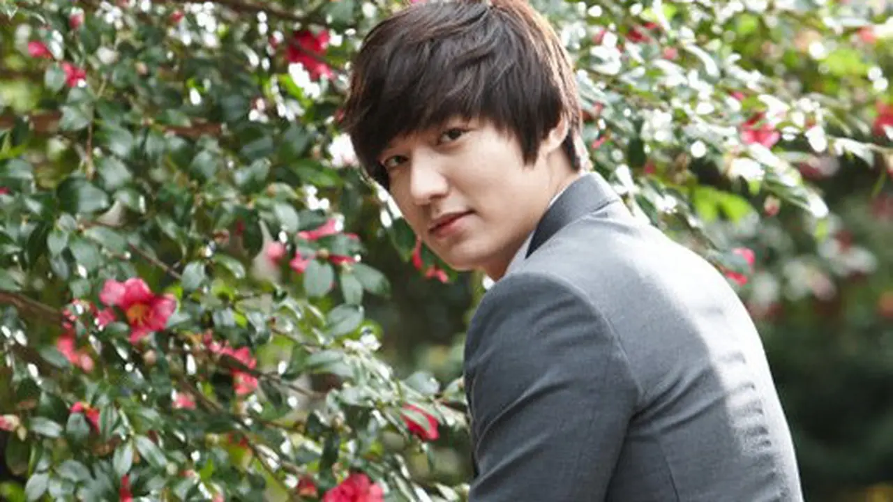 Lee Min Ho: Jatuh Cinta Bisa Hilangkan Stres