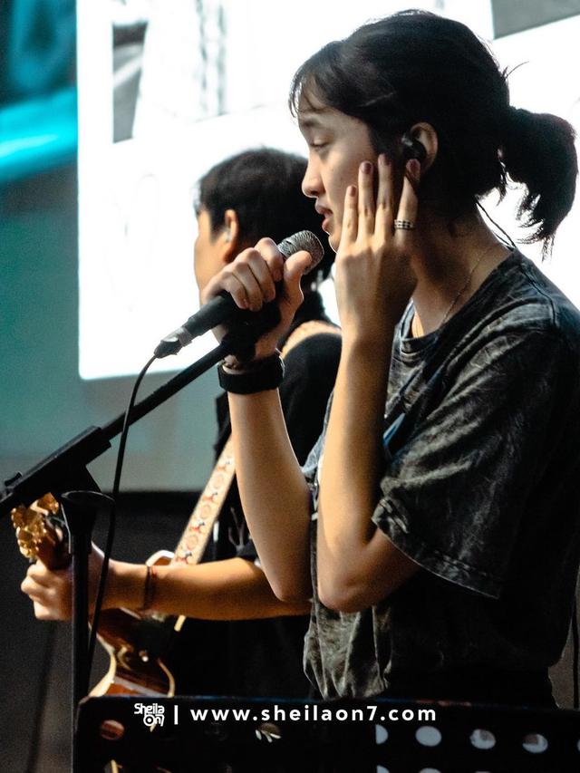 7 Potret Aishameglio Anak Duta yang Kini Jadi Backing Vokal Sheila On 7