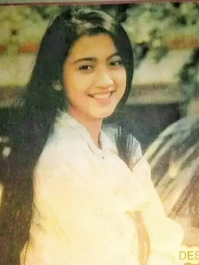 6 Foto Lawas Desy Ratnasari Saat SMA, Berprestasi Sedari Dulu
