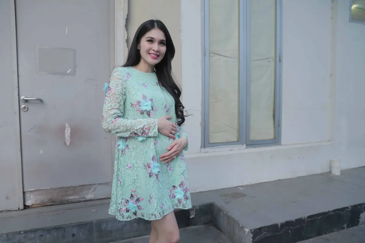 [Bintang] Sandra Dewi