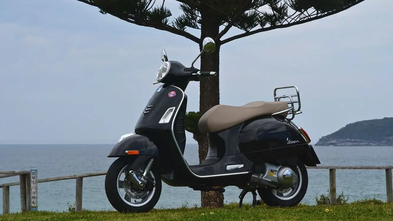 Vespa GTS 150