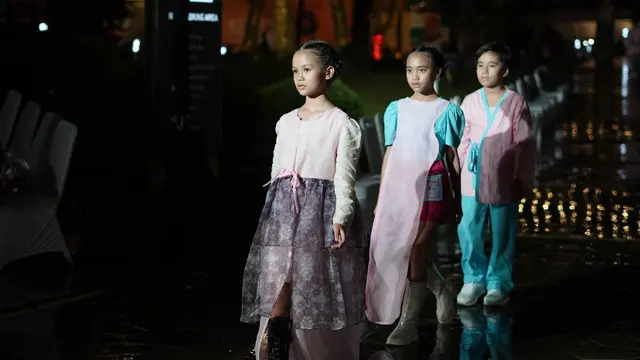 222 Looks Karya Lulusan ESMOD Jakarta. Dok. ESMOD Jakarta