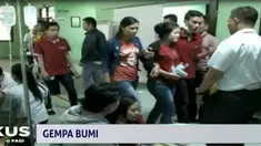 Mereka terluka akibat terinjak-injak saat ribuan karyawan berhamburan keluar dari gedung pabrik.
