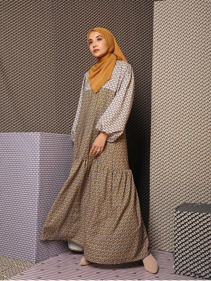 7 Gaya Hijab Simpel ala Zaskia Sungkar, Tetap Stylish dan Jadi Inspirasi