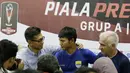 Bek Persib, Achmad Jufriyanto, memberikan keterangan pers usai laga Persib Vs PSM di Stadion GBLA, Bandung, Jumat (26/1/2018). Achmad Jufriyanto resmi mengumumkan kepindahannya dari Persib ke Kuala Lumpur FA, Malaysia. (Bola.com/M Iqbal Ichsan)