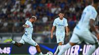 Aksi Federico Dimarco di laga uji coba pramusim melawan Monza (Official X Inter)