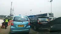 Akses Menuju Tol Soediyatmo dari Bandara Soetta Macet Imbas Konvoi Simpatisan Rizieq Shihab