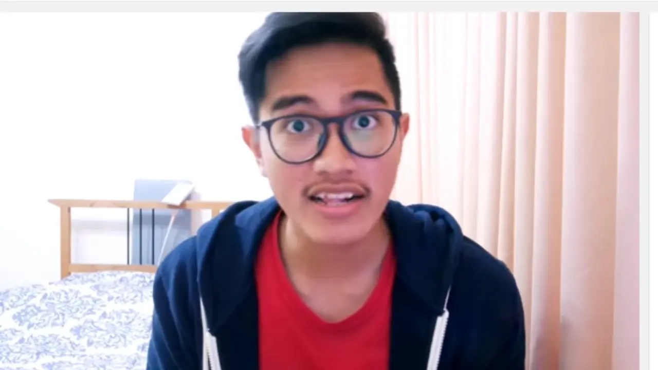 Ke Sekolah Pakai Helikopter, Kaesang Bikin Pencitraan di YouTube
