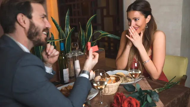 Biar Nggak Merusak Hubungan, Begini Cara Menyatakan Cinta ke Sahabat Dekat