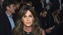 "Kamu (Caitlyn Jenner ) penghinaan bagi kaum transgender , kamu menghina kaum wanita," Sang demonstran menuntut kehidupan Caitlyn yang sama sekali bukan sosok pahlawan bagi mereka. (AFP/Bintang.com)